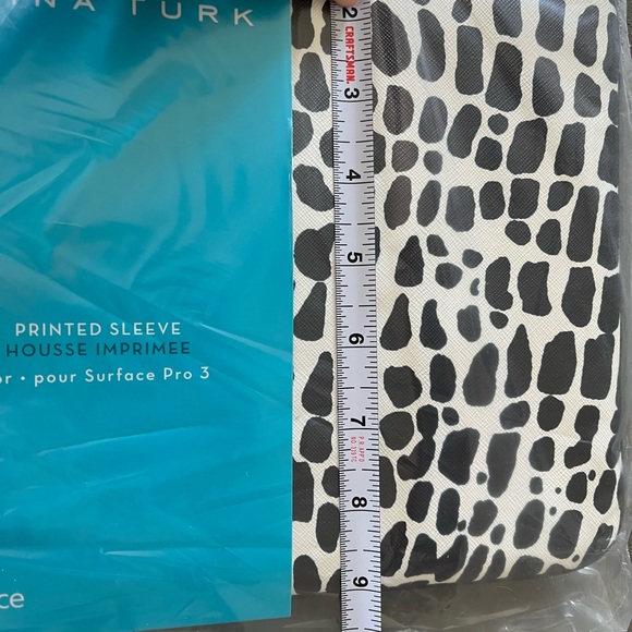 NEW Lot 3 Laptop Sleeves: Case Logic, Trina Turk, Uncommon - Picture 3 of 15